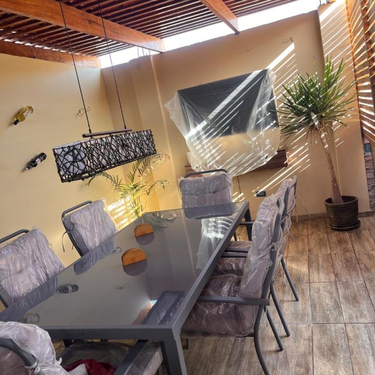 Casa de 3 pisos en Urbanización - Casa de 3 dormitorios - 8
