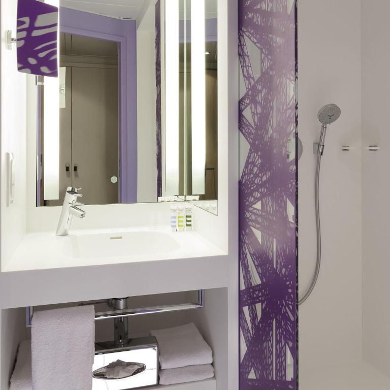 Mercure Paris Centre Tour Eiffel - Chambre Privilège avec Lit Double - 1