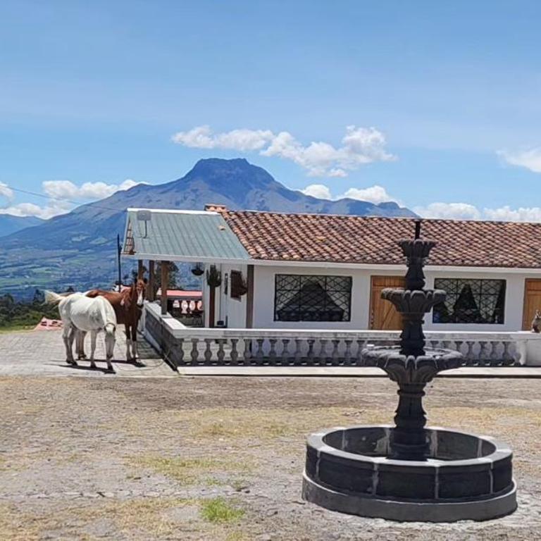 Hacienda San Nicolas de Cuicocha - One-Bedroom Chalet - 6