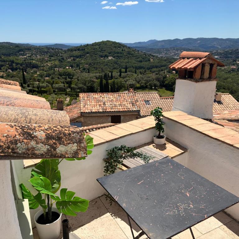 Charming Provençal House Between Sea and Mountain - Maison 3 Chambres - 65