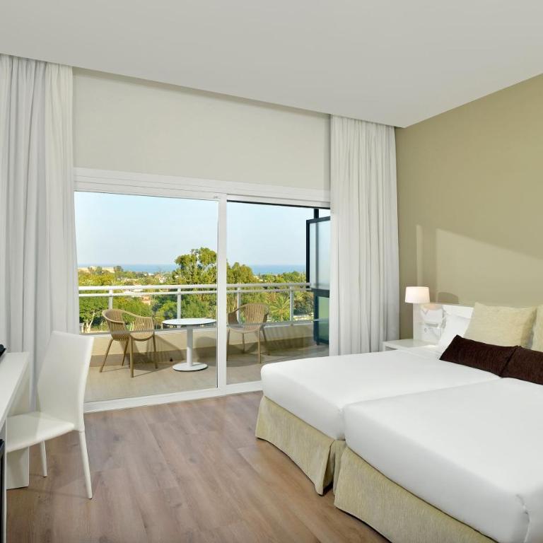 SOL by Meliá Marbella Estepona - Atalaya Park - Suite Sol Xtra - 3
