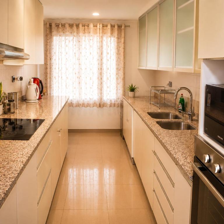 Modern & Comfortable near Town Lima - Three-Bedroom Apartment - 5