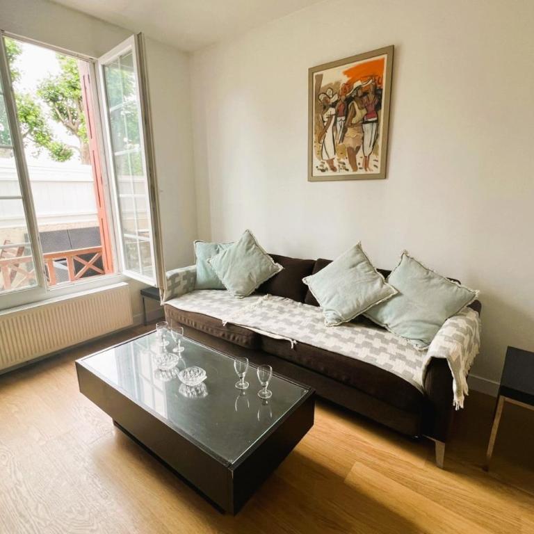 Cosy Town house with its beautiful terrace - Maison de Vacances - 2