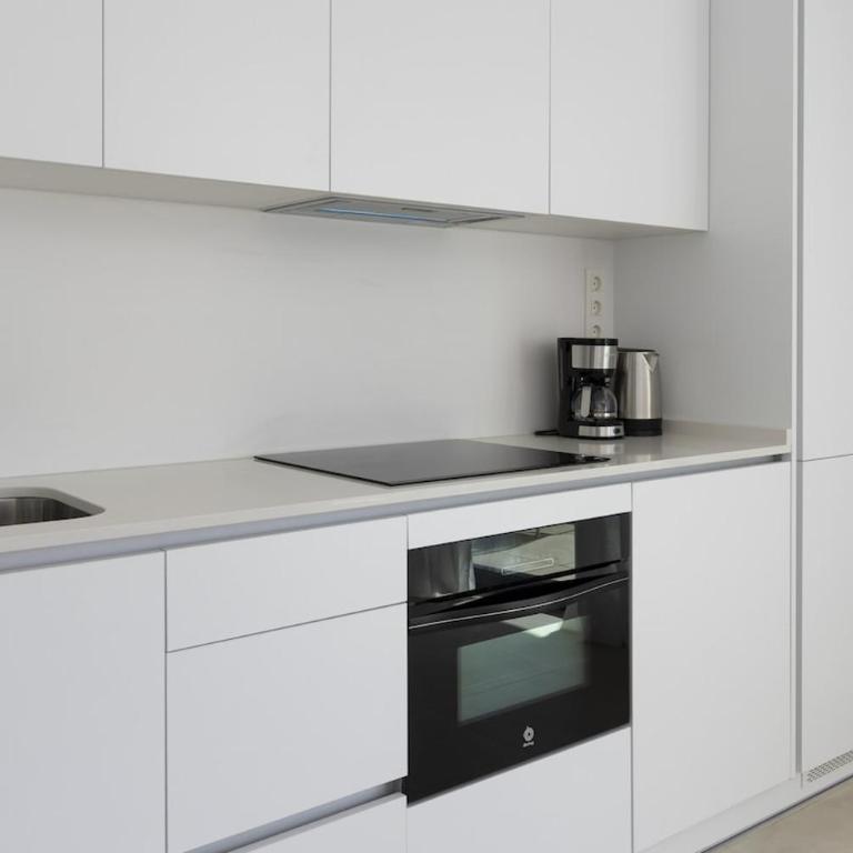 Modern Luxury Suite with Terrace in Higueron - Apartment - 6