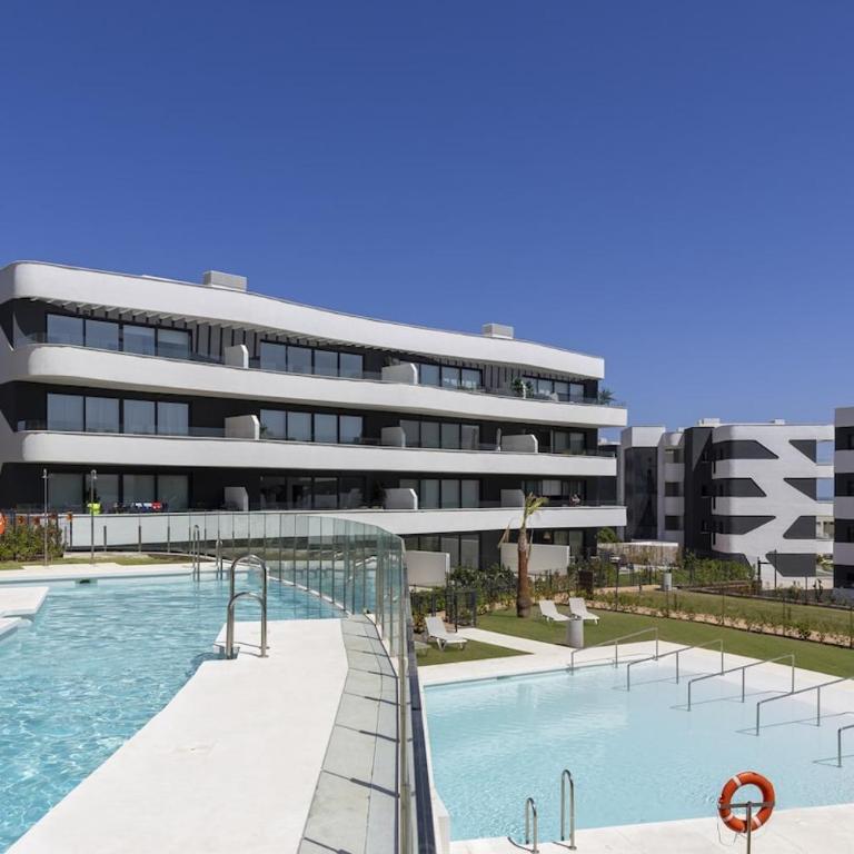 Modern Luxury Suite with Terrace in Higueron - Apartment - 19