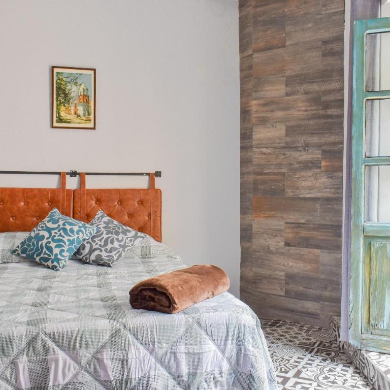 Doña Vicenta Casa Colonial - Deluxe Double Room with Balcony - 25