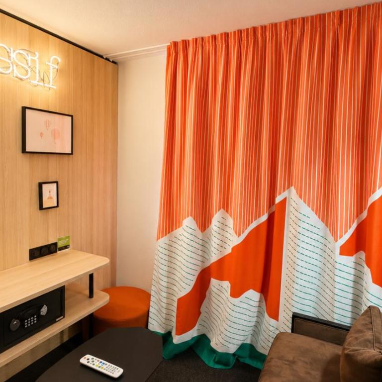 ibis Styles Clermont Ferrand Sud La Pardieu - Chambre Familiale POP - 4 Personnes - 4