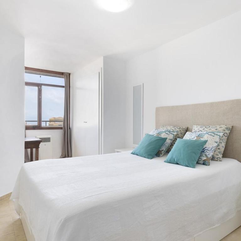 Prime Location Apartment with Seaviews - Apartamento - 1