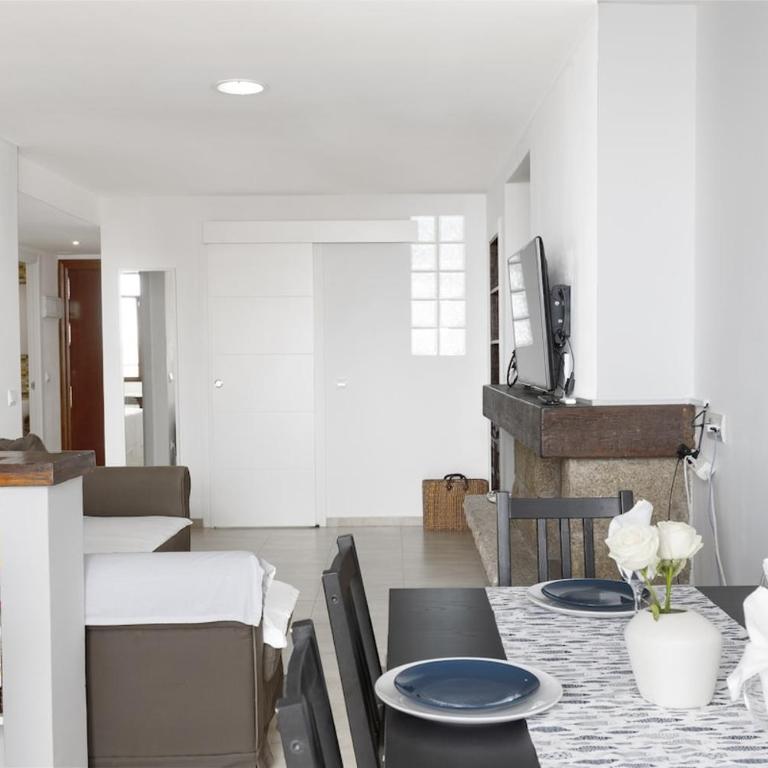 Prime Location Apartment with Seaviews - Apartamento - 4