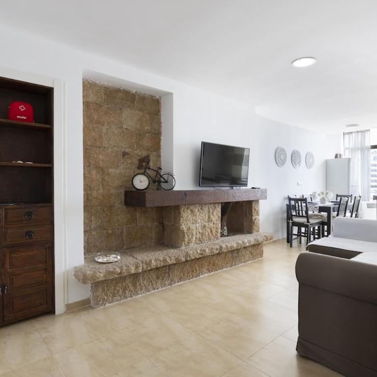Prime Location Apartment with Seaviews - Apartamento - 7