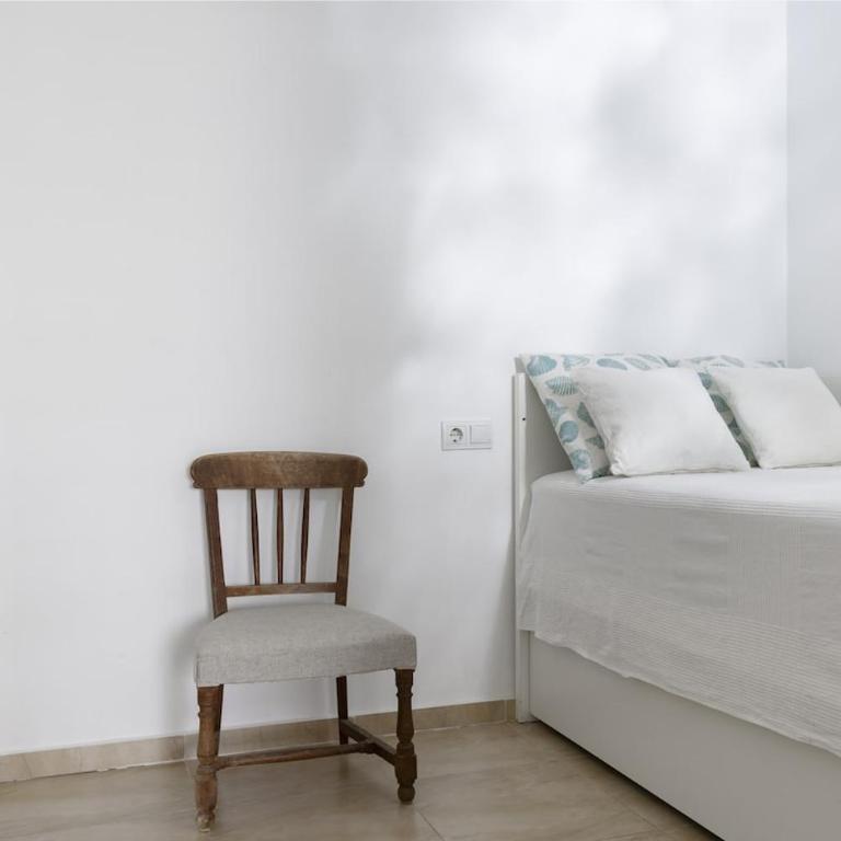 Prime Location Apartment with Seaviews - Apartamento - 17