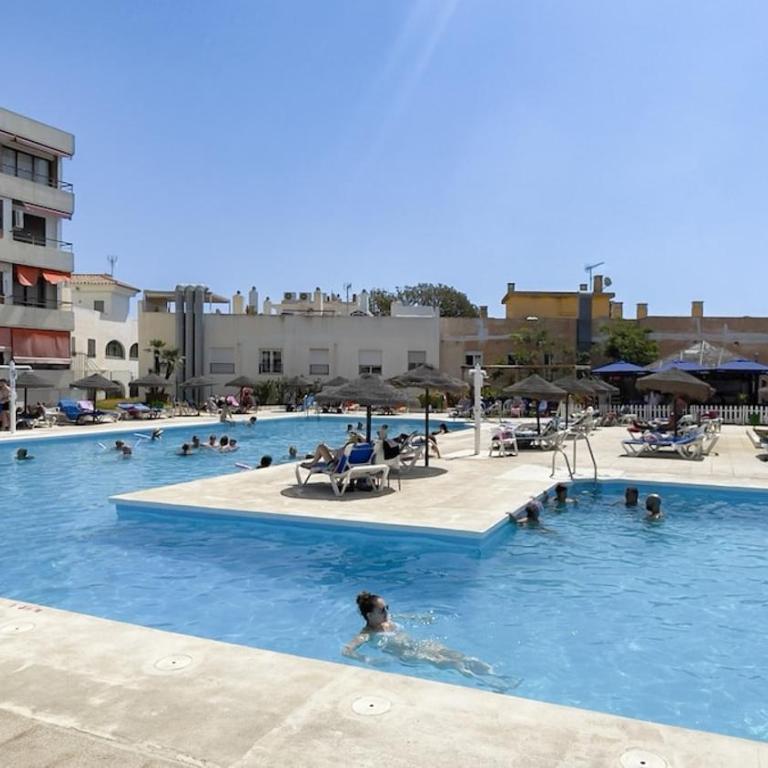 Prime Location Apartment with Seaviews - Apartamento - 27