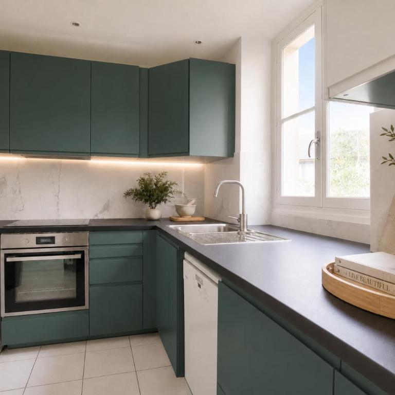 Spacious 3-Bedroom Apartment in the Heart of Montorgueil - Three-Bedroom Apartment - 5