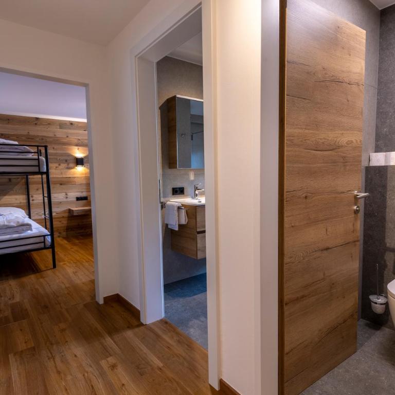 Alpen Lodge Kirchberg - Apartment mit 2 Schlafzimmern und Dusche - 8