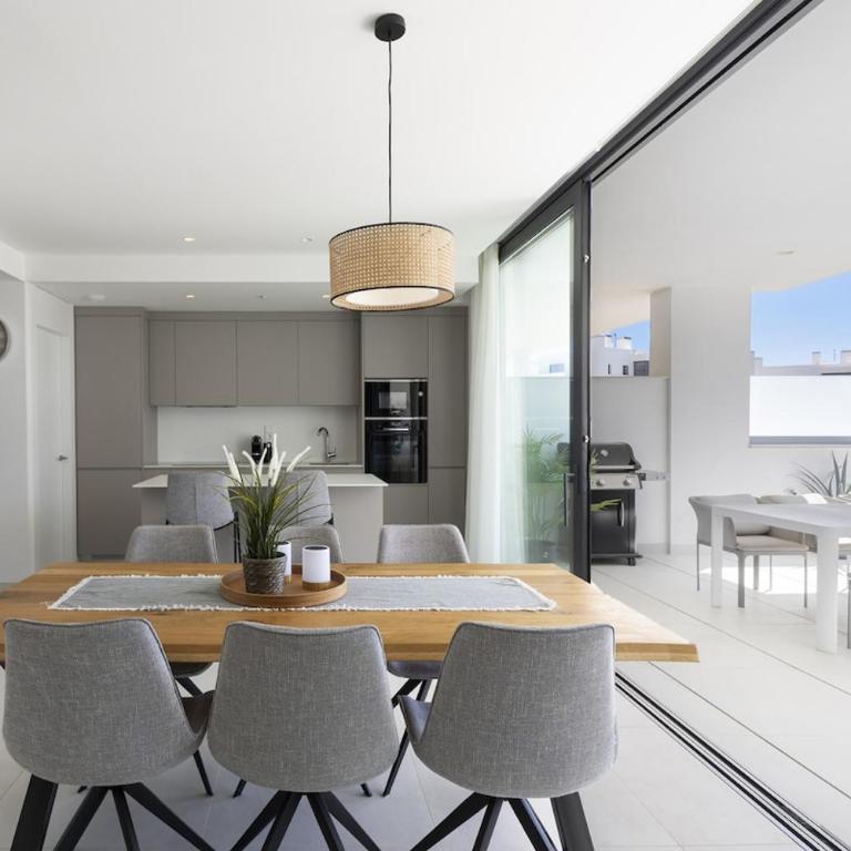 Stylish Apartment with Large Terrace in Higueron - Apartamento - 8