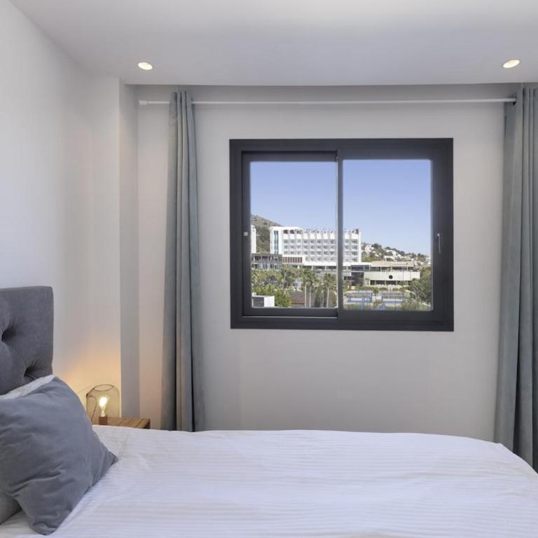 Stylish Apartment with Large Terrace in Higueron - Apartamento - 13