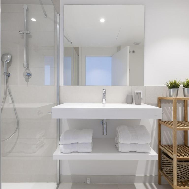 Stylish Apartment with Large Terrace in Higueron - Apartamento - 19