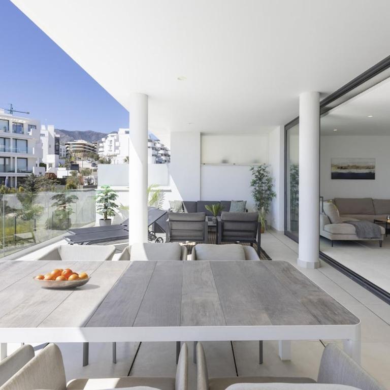 Stylish Apartment with Large Terrace in Higueron - Apartamento - 22