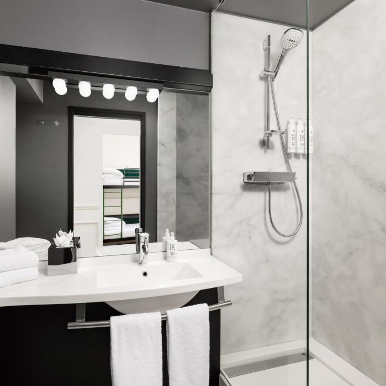 Moxy Paris La Villette - Chambre Familiale Moxy Ultra - 1