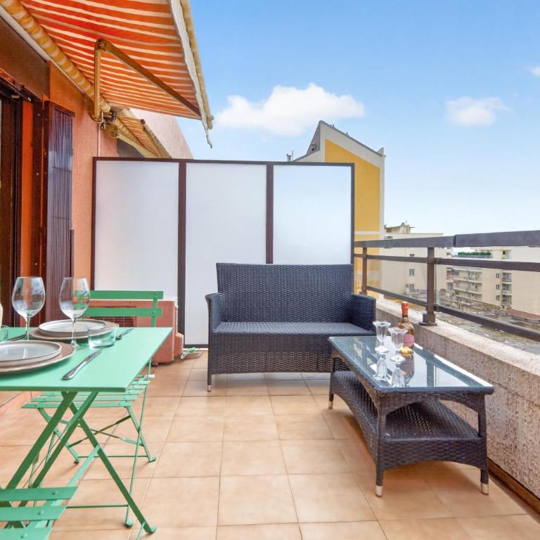 Charmant studio avec terrase et climatisation - Studio avec Terrasse - 1