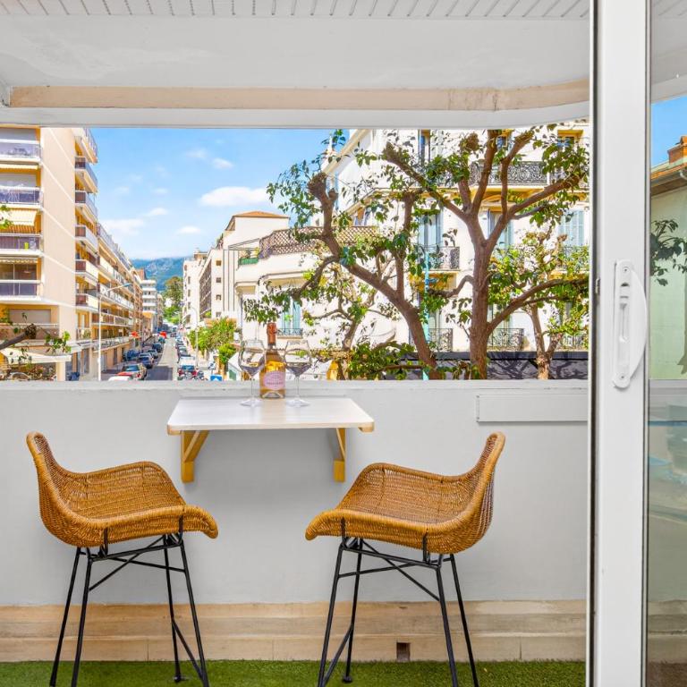 Studio centre Menton Borrigo Plage à 50 m - Studio avec Balcon - 25