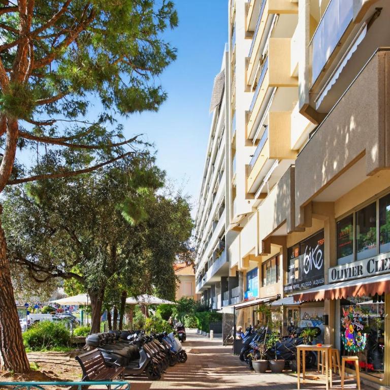 Élégant appartement au Palais Borrigo à 50 m du mer - Apartment mit 1 Schlafzimmer und Balkon - 33