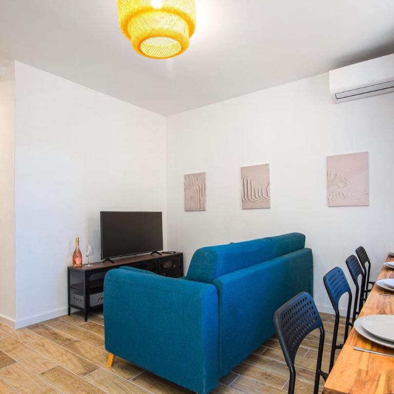 Nice, 3-room refurbished apartment near train station - Appartement 2 Chambres - 2