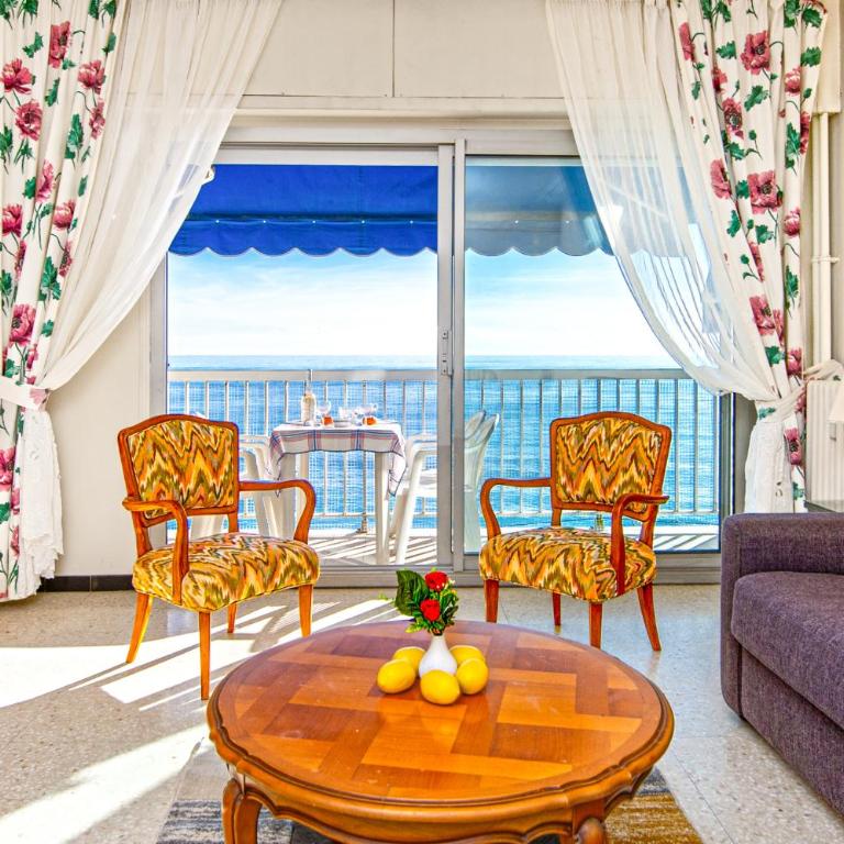 Joli appartement à Menton centre - vue mer - Apartamento de 1 dormitorio - 2