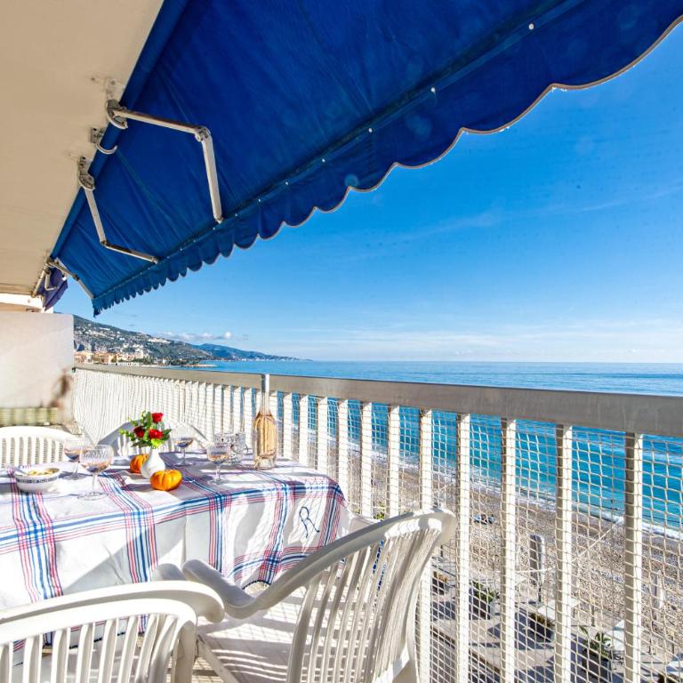 Joli appartement à Menton centre - vue mer - Apartamento de 1 dormitorio - 21