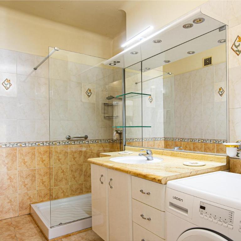 Joli appartement à Menton centre - vue mer - Apartamento de 1 dormitorio - 5