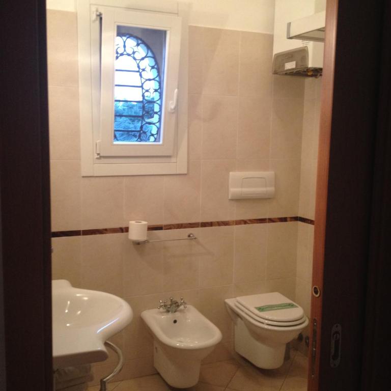 Villa Gabriella B&B - Apartments - Appartamento con 2 Camere da Letto e Balcone (3 Adulti) - 8