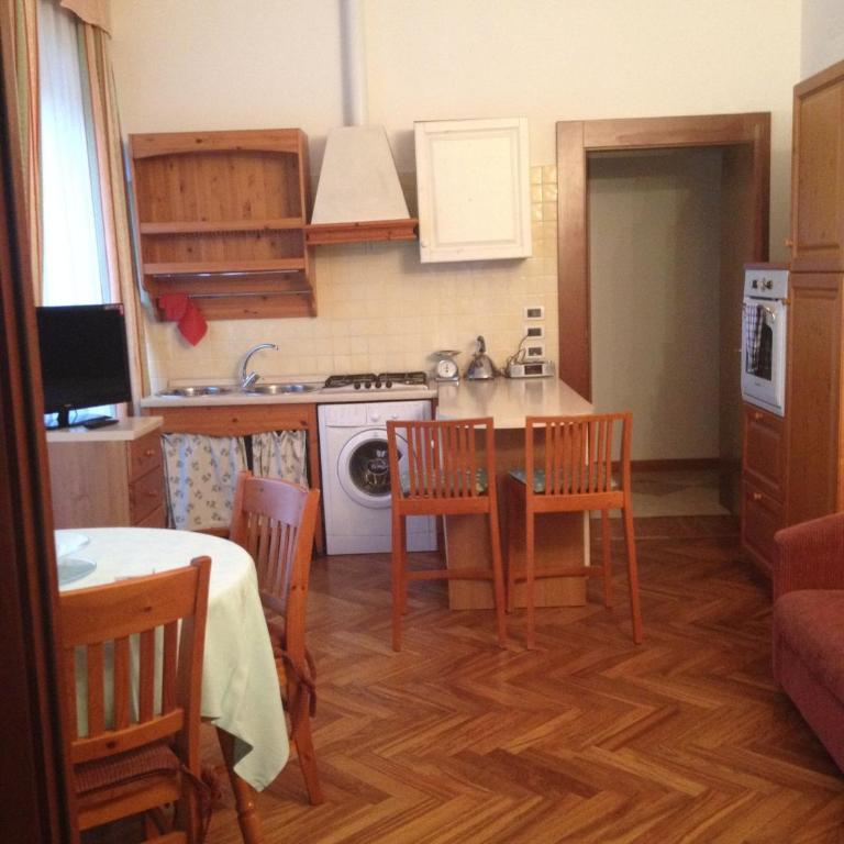 Villa Gabriella B&B - Apartments - Appartamento con 2 Camere da Letto e Balcone (3 Adulti) - 2