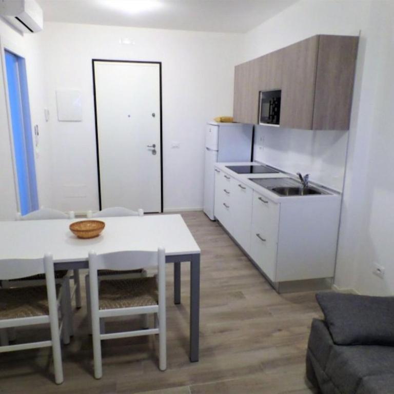 Central living flat with pool and parking - Appartamento - 3