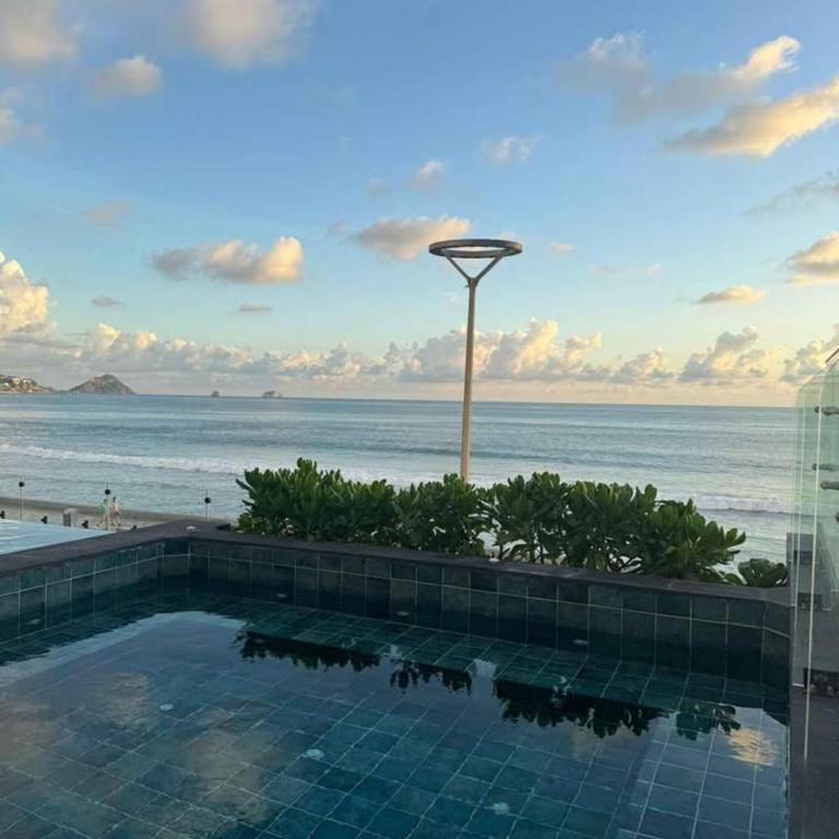 Sunsetline Malecón Mazatlán - Villa with Sea View - 24
