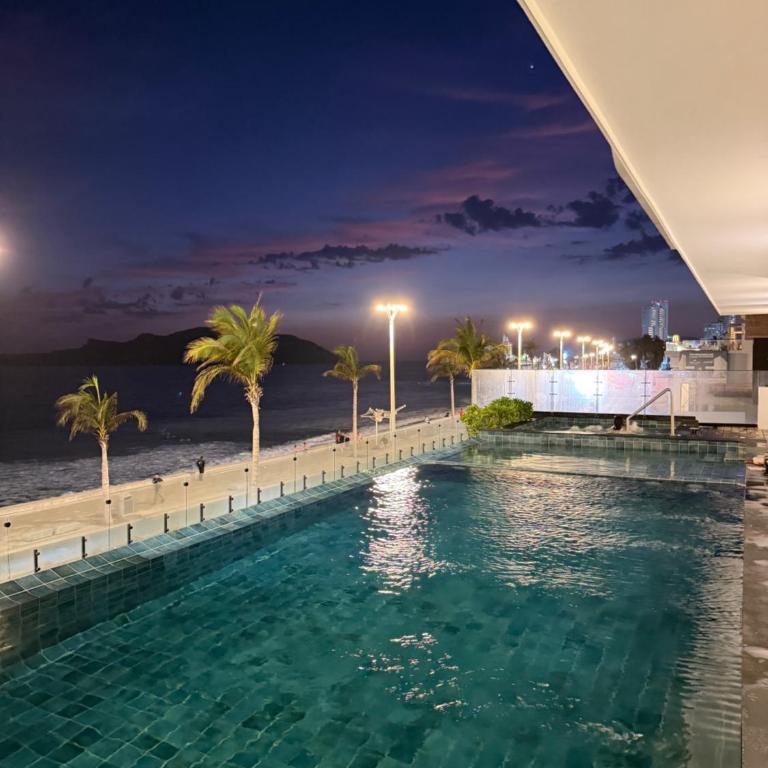 Sunsetline Malecón Mazatlán - Villa with Sea View - 66