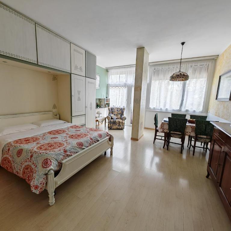 Garda Apartments in Euroresidence - Appartamento con 2 Camere da Letto - 1