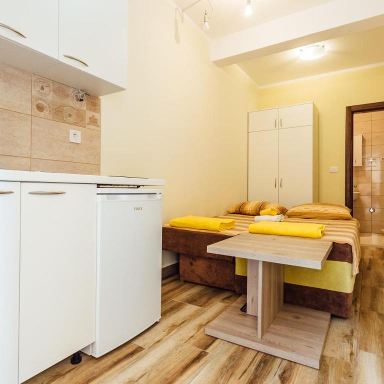 Apartments Anastasija - Studio Apartment - Ground Floor - 3
