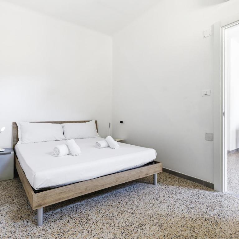 Hostdomus-Happy Holiday - Appartamento con 1 Camera da Letto e Balcone - 7