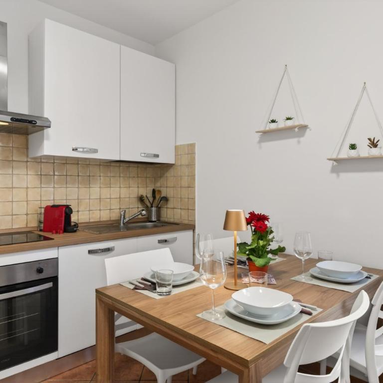 Chez Giselle - Two-Bedroom Apartment - 4
