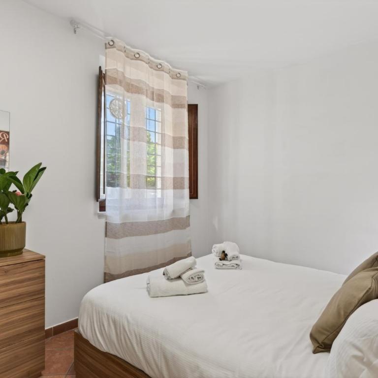 Chez Giselle - Two-Bedroom Apartment - 13