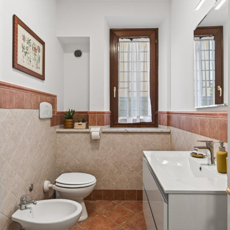 Chez Giselle - Two-Bedroom Apartment - 8