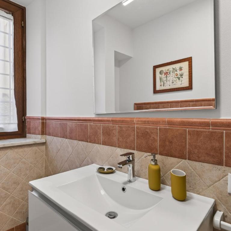 Chez Giselle - Two-Bedroom Apartment - 10