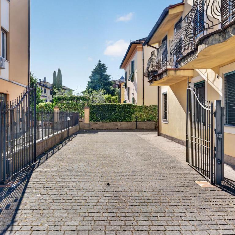 Chez Giselle - Two-Bedroom Apartment - 27