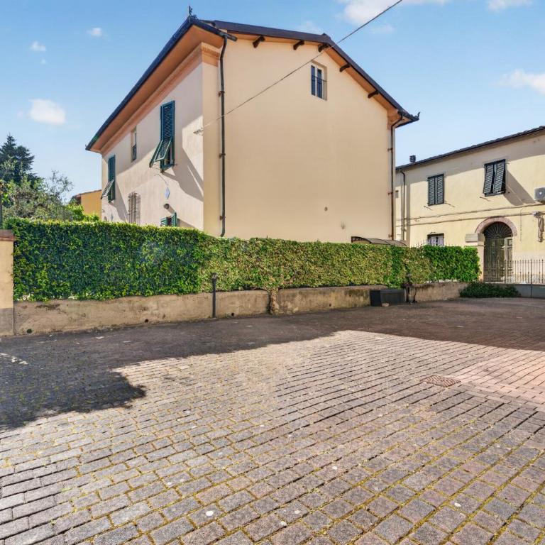 Chez Giselle - Two-Bedroom Apartment - 28
