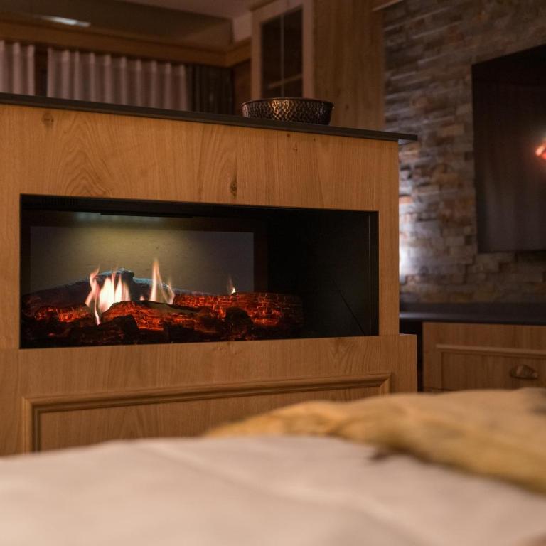 Seefeld ALPIN Apartments - Deluxe Apartment - 21