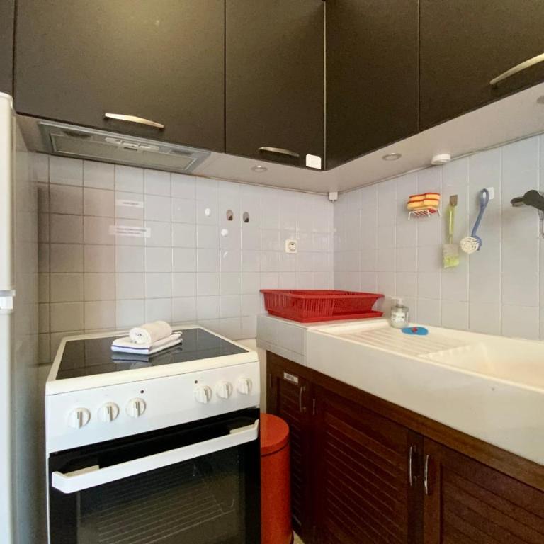 Appartement Les Yuccas T2 avec parking Le Grau du Roi - Apartment - 6