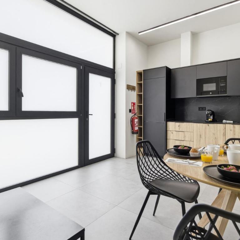 Travel Habitat Jardin Ayora - One-Bedroom Apartment - 32