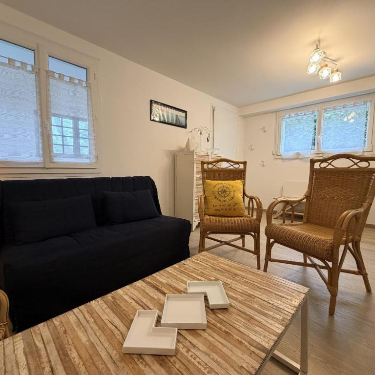 Appartement Camélias - 100m plage - One-Bedroom Apartment with Garden - 6