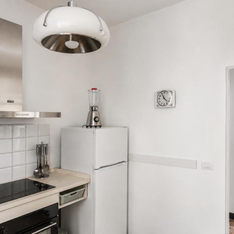 Designer 2 bedroom-AC apartment in the Center of Genoa - Two-Bedroom Family Apartment - 3