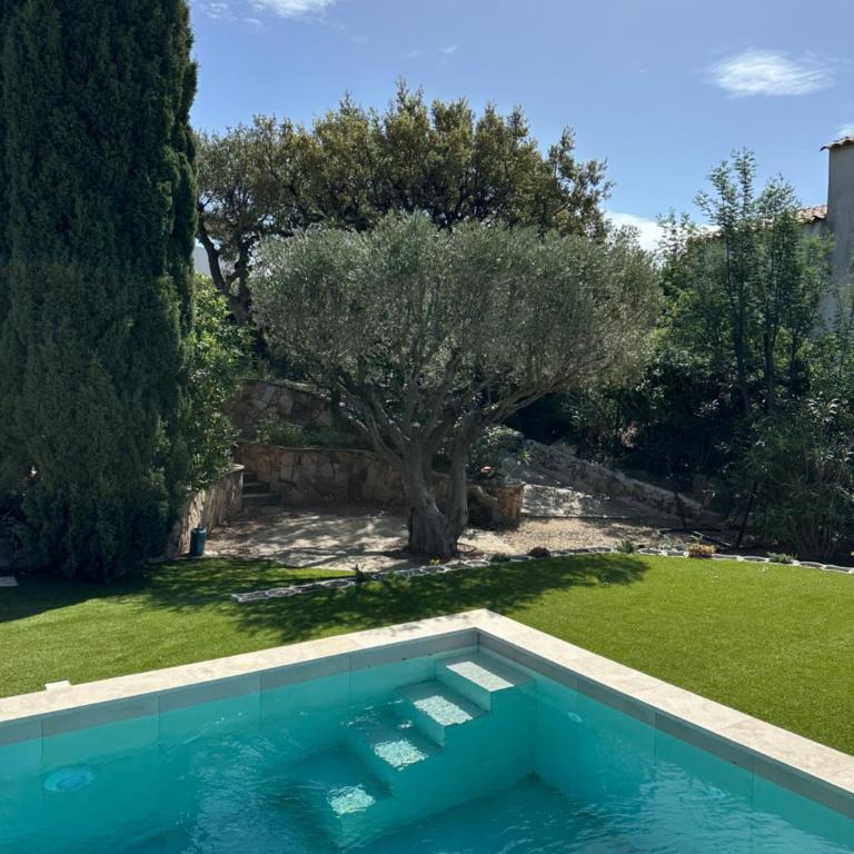 Villa provençale aux Issambres avec vue sur le golfe St Tropez - Villa - Vue sur Mer - 28